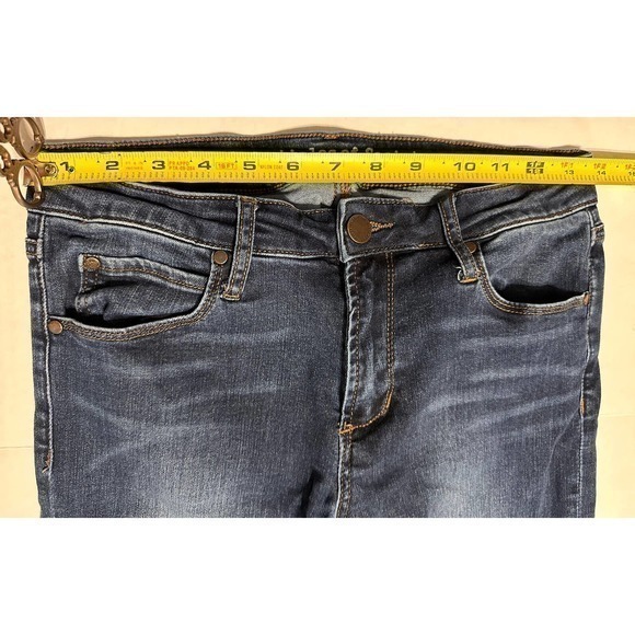 Articles Of Society Skinny Leg Jeans Women's 27 Blue Raw Hem Low Rise Dark Wash - Picture 9 of 12